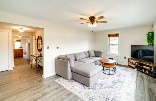 Columbia City Cottage | 76 m² Cabin ∙ 2 bedrooms ∙ 6 guests