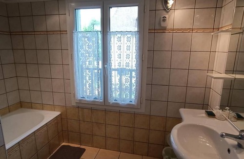 Lissac-et-Mouret House | 76 m² House ∙ 2 bedrooms ∙ 4 guests