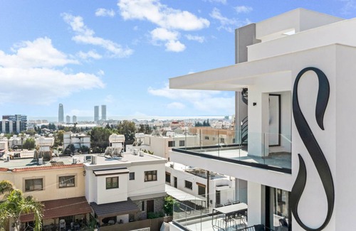 Agios Athanasios Apartment | 77 m² Apartment ∙ 3 bedrooms ∙ 6 guests