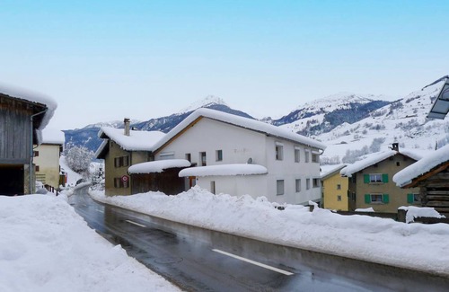 Zillis Apartment | 77 m² Apartment ∙ 2 bedrooms ∙ 7 guests
