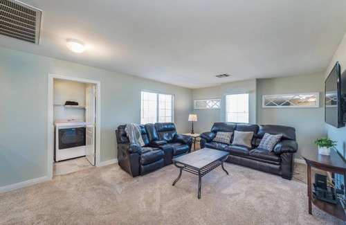 Rhodes Ranch House | 777Rentals - 4BRs/3BA - Wet and Wild Convenience