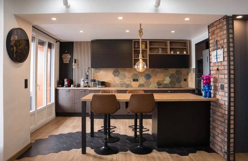 Saint-Priest Apartment | 78 m² Apartment ∙ 2 bedrooms ∙ 5 guests
