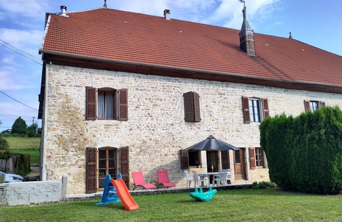 Saint-Gorgon-Main House | 78 m² Gîte ∙ 2 bedrooms ∙ 4 guests
