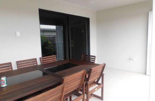 Andergrove Apartment | 79 m² Apartment ∙ 1 bedroom ∙ 7 guests