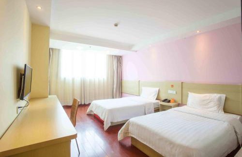 Xihu Hotel | 7Days Inn Nanchang Railway Central Station