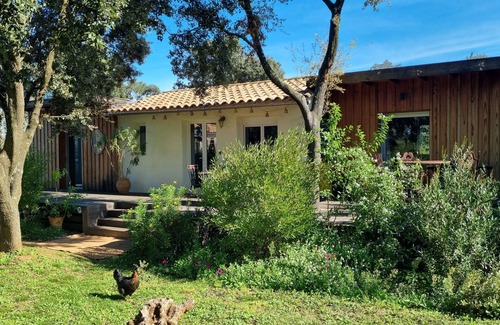 Saint-Siffret House | 7min from Uzès, 4pers. 60m2/3000m2/swimming pool. Closed parking lot.
