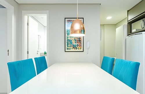 Reboucas Apartment | 7Th Avenue, 1-bedroom luxury apartment with air conditioning and garage.