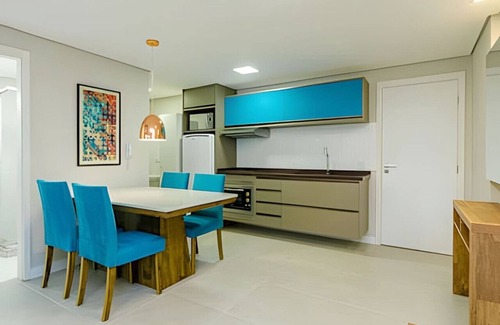 Reboucas Apartment | 7Th Avenue, 1-bedroom luxury apartment with air conditioning and garage.