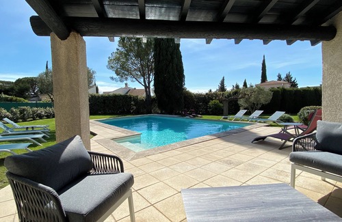Fontvieille House | 8-BED 4-BED HOUSE IN THE ALPILLES 10 MIN FROM ARLES 15 MIN FROM SAINT REMY