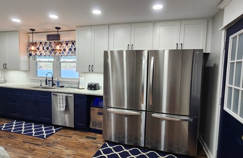 Henrico House | 8 bedroom, 4.5 Bath Lake Front Home with Boathouse. Sleeps 18