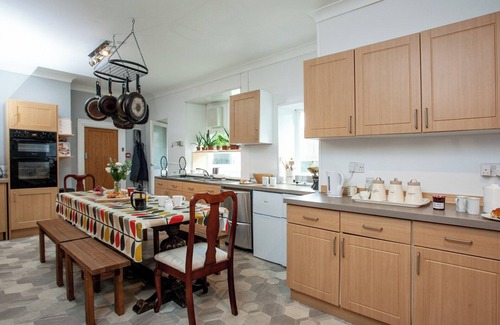 Brixham Cottage | 8 bedroom accommodation in Brixham