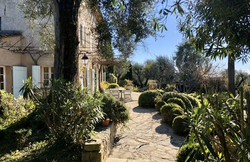 Grasse Villa | 8 BEDROOM AUTHENTIC PROVENCAL LUXURY BASTIDE, PERFECT FOR FAMILY HOLIDAYS