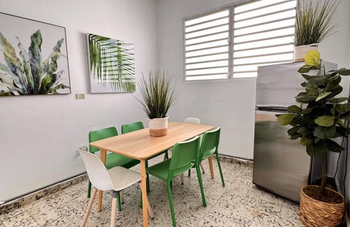 Parque House | 8 Bedroom House just 20 steps to the Beach