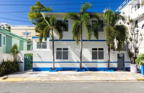 Parque House | 8 Bedroom House just 20 steps to the Beach