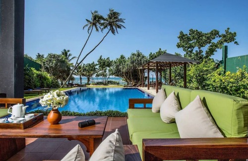 Kathaluwa Villa | 8 bedroom Luxury Beach Front Villa. Exclusive. Pool. Ideal for groups.