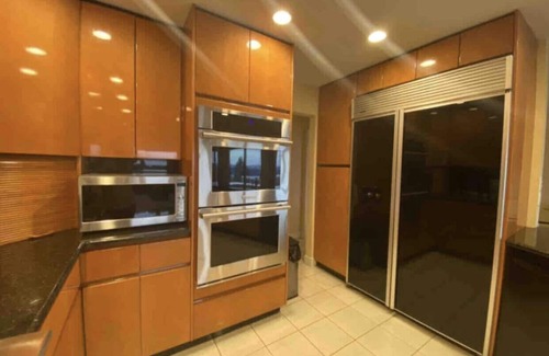 West Vancouver House | 8 bedrooms,12 beds with amazing view & pool in Vancouver