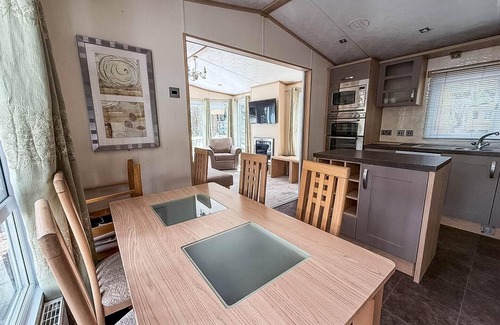 Belton House | 8 berth caravan for hire at Wild Duck Holiday Park in Norfolk ref 11269MC