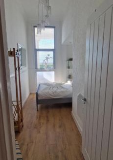 Worthing Apartment | 8 Claydon Court