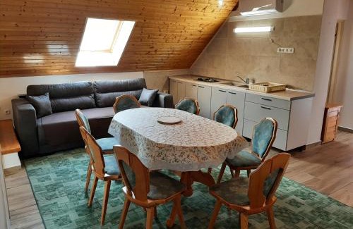 Balatonlelle Apartment | 8 féröhelyes apartman