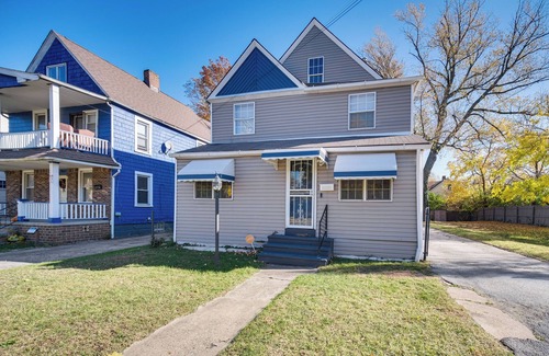 Cleveland House | 8 Mi to Dtwn: Cleveland Family Home