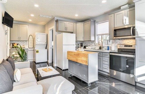 Southgate House | 8 Mi to Dtwn PDX: Unique Pet-Friendly Home!