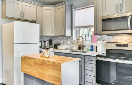 Southgate House | 8 Mi to Dtwn PDX: Unique Pet-Friendly Home!