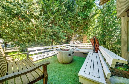 Mercer Island Apartment | 8 Mi to Dtwn Seattle Pet-Friendly Apt with Hot Tub