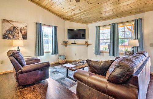 Cherokee House | 8 Mi to Great Smoky Mtn National Park Cozy Cabin
