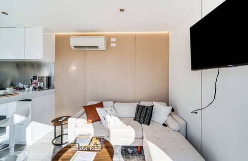 Valley View Apartment | 8 Mi to Lake Access: Futuristic Capsule Hideaway!