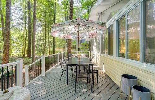 Ocean Pines House | 8 Mi to Ocean City Beach: Home w/Pool Access!