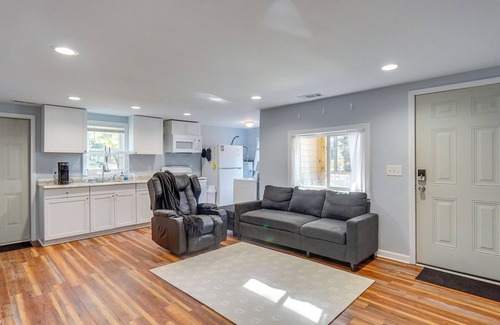 Aberdeen House | ~ 8 Mi to Pinehurst: Cozy Home w/Extended Deck!
