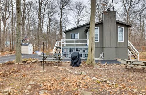 Tobyhanna House | 8 Mi to Tobyhanna State Park Poconos Home!