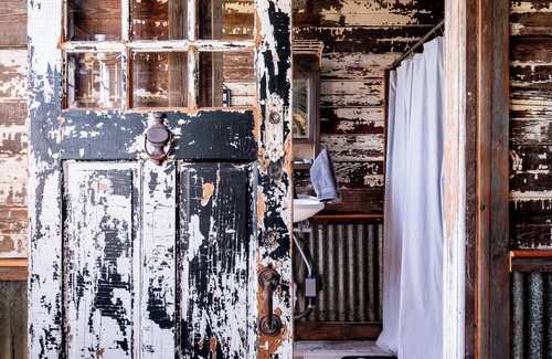 La Grange Cottage | 8 Minutes from Round Top! Your Silo-Bration DestinationnStoneHENge Silo #2
