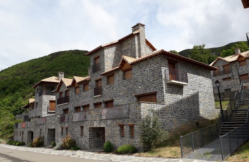 Gavin House | 8 people townhouse in Gavin, Biescas