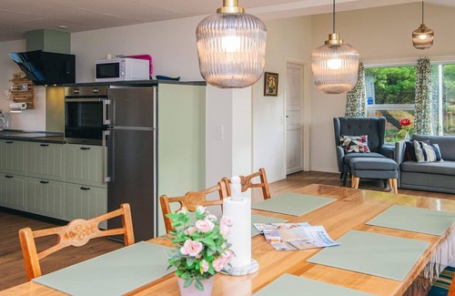 Blavand Strand House | 8 person holiday home in Blåvand-By Traum