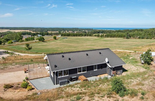 Bønnerup Strand House | 8 person holiday home in Glesborg-By Traum