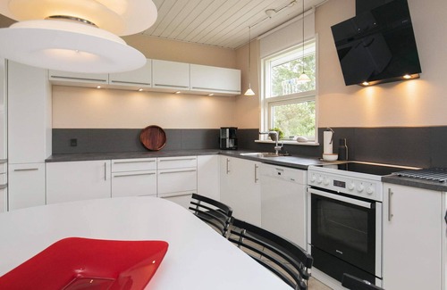 Lonstrup House | 8 person holiday home in Hjørring