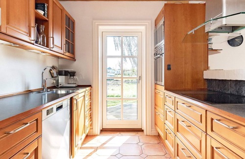 Hjarbæk House | 8 person holiday home in Løgstrup