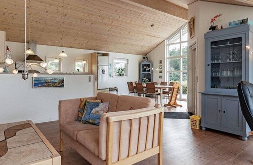 Spøttrup House | 8 person holiday home in Spøttrup