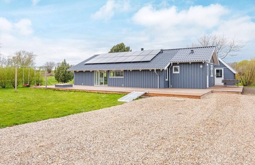 Hvidbjerg Strand House | 8 person holiday home in Børkop-By Traum