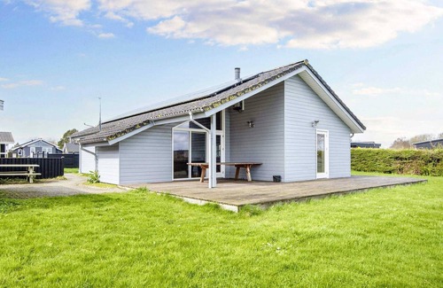 Hvidbjerg Strand House | 8 person holiday home in Børkop