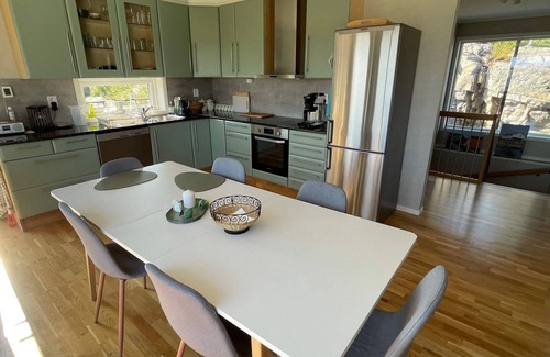 Hernar House | 8 person holiday home in Hellesøy-By Traum