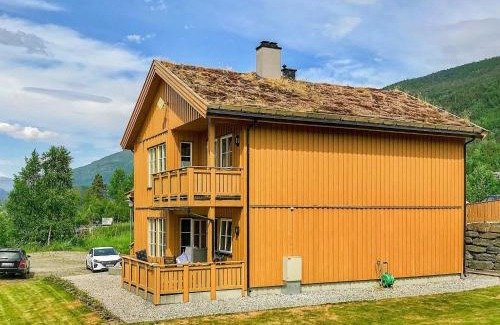 Voss Apartment | 8 person holiday home in skulestadmo