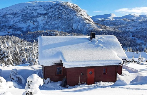 Tjørhom House | 8 person holiday home in Tjørhom