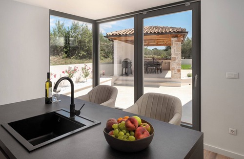 Vosteni Villa | 8 persons, pool, quiet location, large garden, ideal for families with children