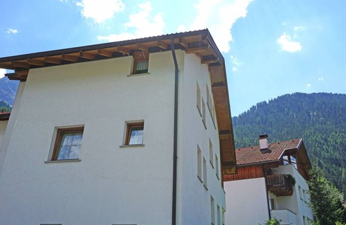 Pettneu am Arlberg Apartment | 80 m² Apartment ∙ 2 bedrooms ∙ 6 guests