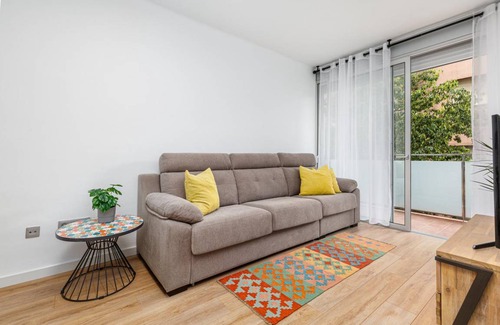 El Poble-sec Apartment | 80 m² Apartment ∙ 3 bedrooms ∙ 7 guests