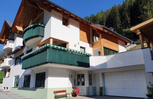 Mathon Apartment | 80 m² Apartment ∙ 2 bedrooms ∙ 5 guests
