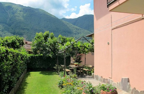 Porlezza Apartment | 80 m² Apartment ∙ 2 bedrooms ∙ 5 guests