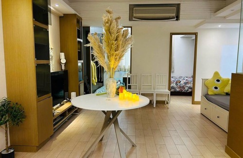Yau Tsim Mong Apartment | 80 m² Apartment ∙ 3 bedrooms ∙ 10 guests